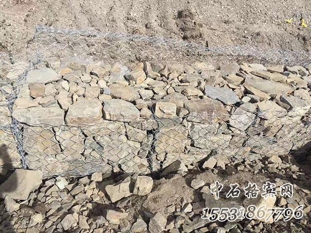 賓格網(wǎng)石籠.jpg 賓格網(wǎng)石籠.jpg