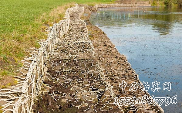 格賓網(wǎng)護岸.jpg 格賓網(wǎng)護岸.jpg